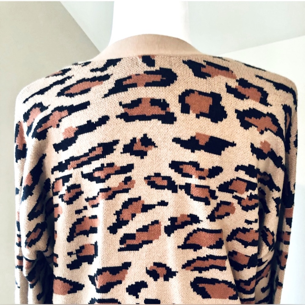 Splendid Leopard Cardigan - Picture 2 of 3